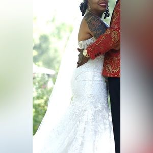 Wedding dress ivory size 12 only worn once for vow renewal